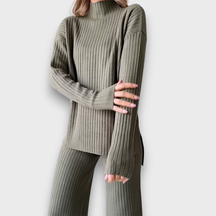 Sorina | Minimalist two-piece set