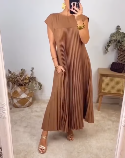 Jolene | Timeless and Comfortable Dress