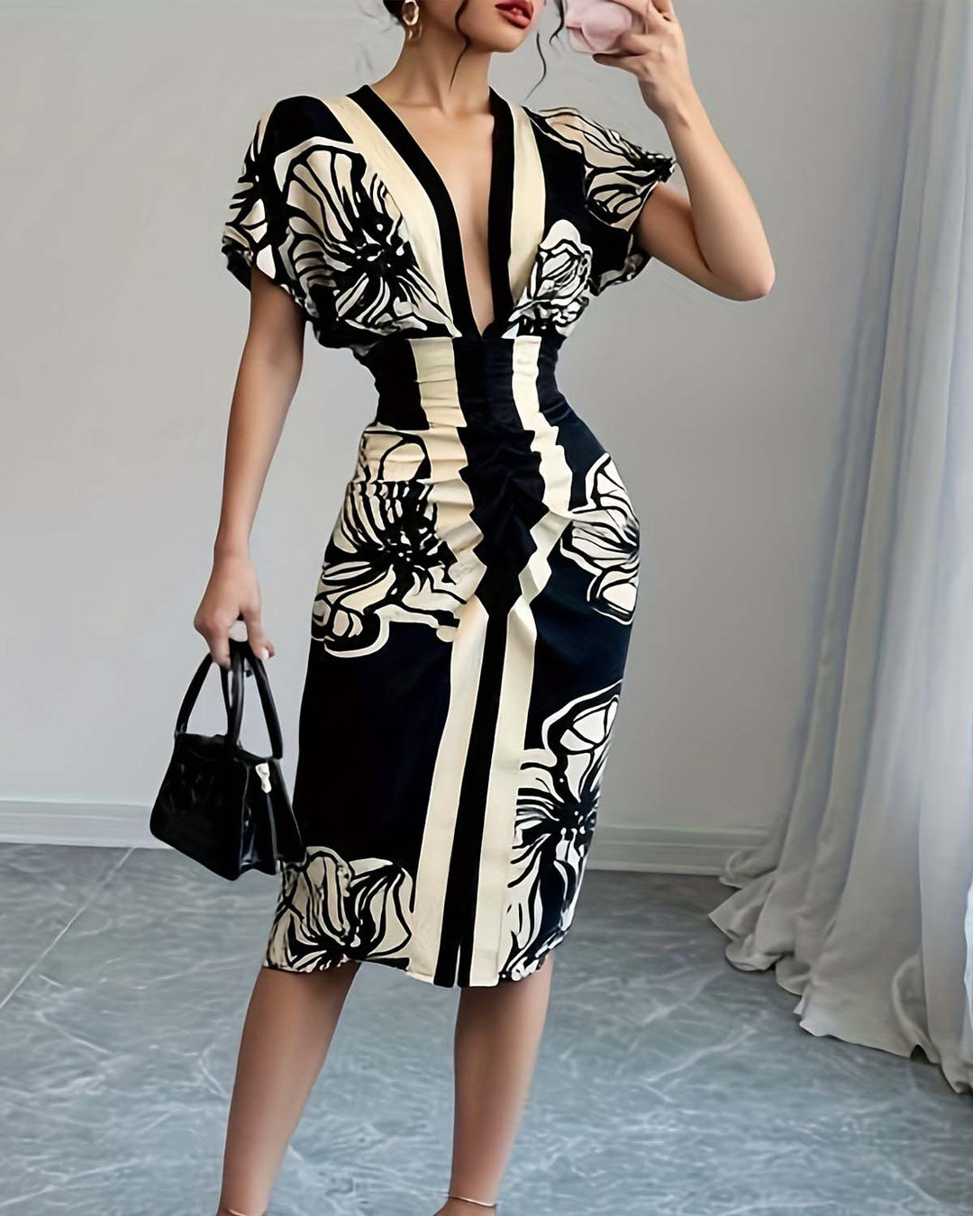 Nuria Blossom | Chic Pleated Dress