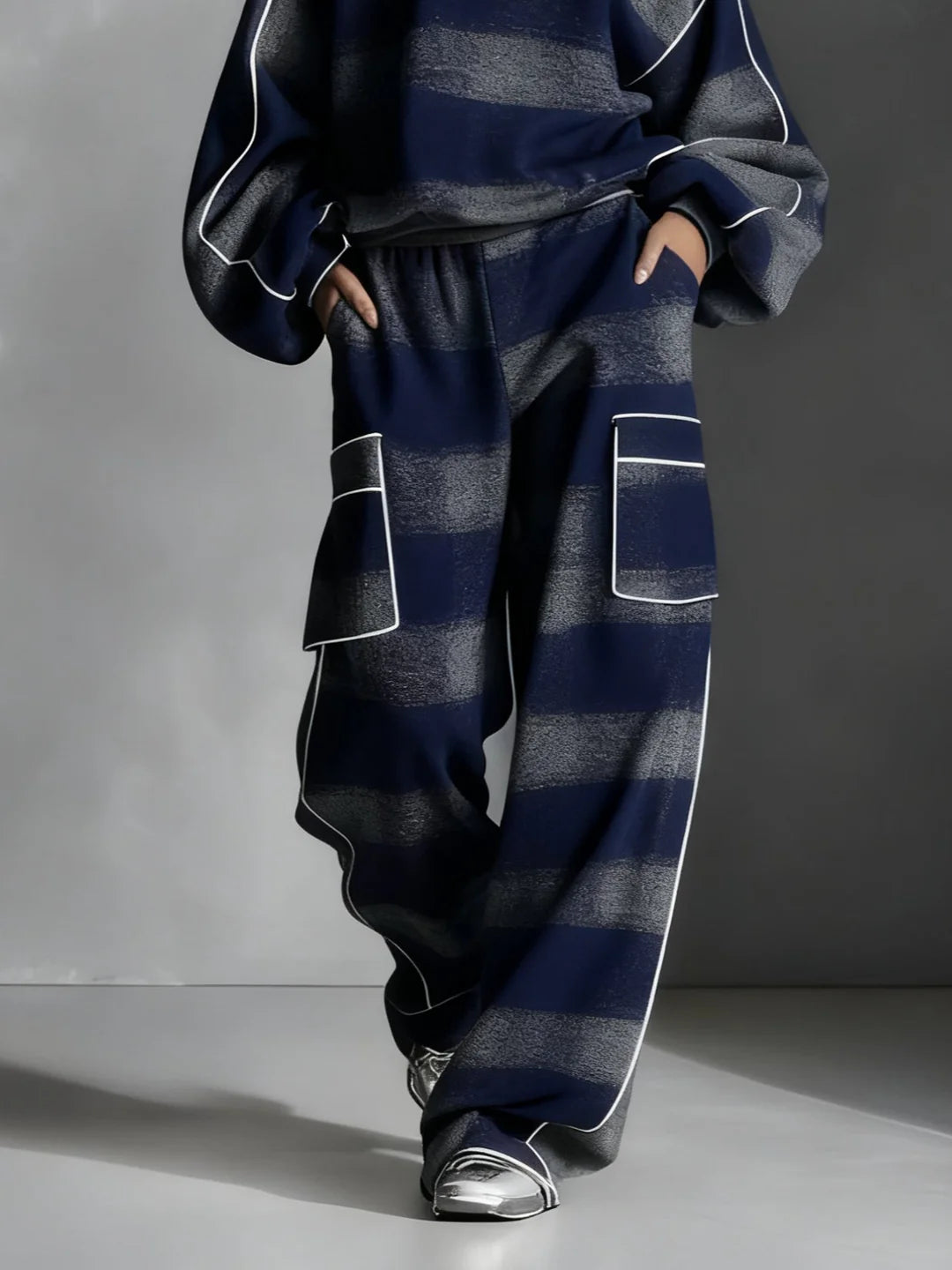 Black and Grey Plaid Colour-blocked Sweatshirt and Casual Pants Two-piece set