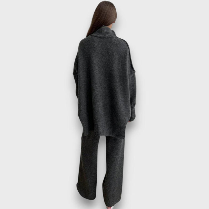 Gevanna | Two-Piece Knitted Set with Roll Neck